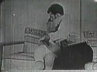 দুষ্টু স্বর্ণকেশী একটি আশ্চর্যজনক একক টিজ শো দেয় বাংলা সেক্সি বিএফ