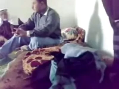কালো বউ মারছে আমার বউকে বাংলা সেক্সি বিএফ