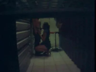 নিটোল সেক্সি বিএফ গথ বাবে গিলছে